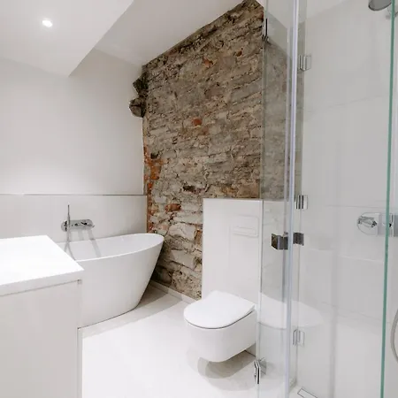 Apartment Hestia Barons *