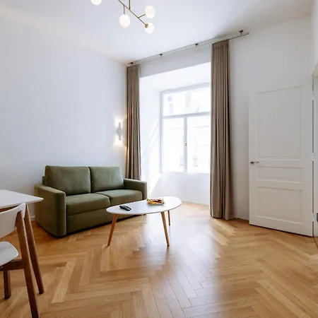 Apartment Hestia Barons
