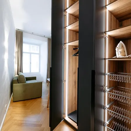 Apartment Hestia Barons *