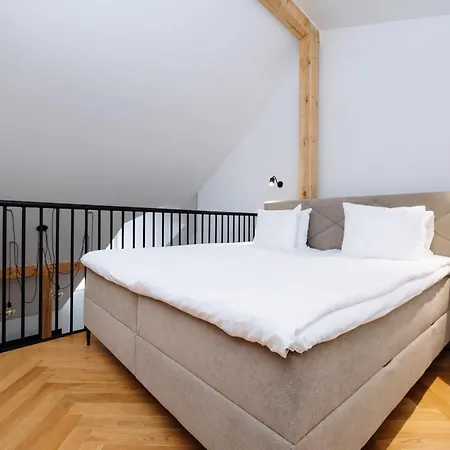 Apartment Hestia Barons *