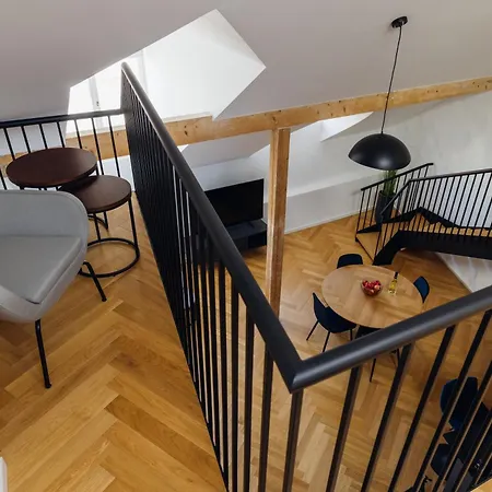 Hestia Barons Apartment